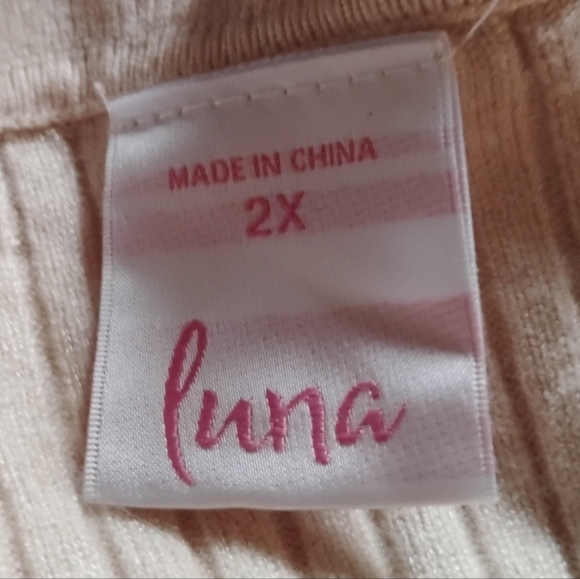 Cream Ruffled V-Neck Sweater - Picture 5 of 6